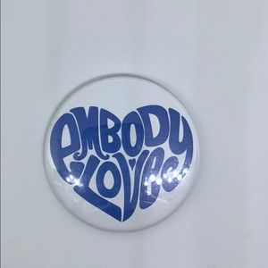 Embody love pin button 🤩 D3